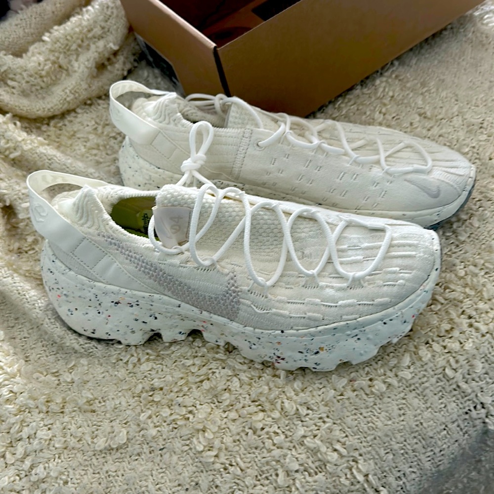 Nike Space Hippie 04 sail 2021